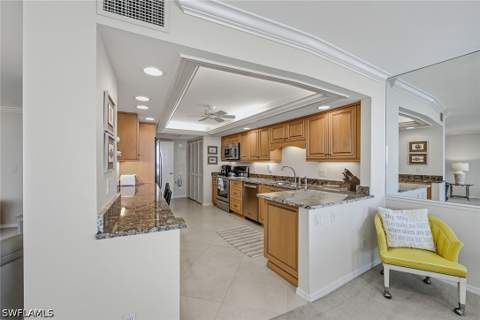 2348 Gulf Shore Blvd N 506, Naples FL - photo 10 of 43