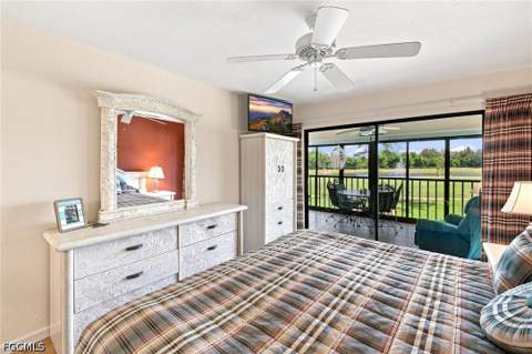 5585 Trailwinds Dr 324, Fort Myers FL - photo 13 of 31
