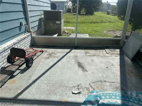 9033 Flamingo Cir, North Fort Myers FL - photo 15 of 16