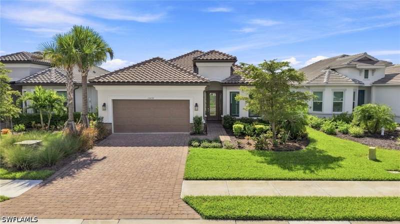 3 bedroom SingleFamilyResidence at 15638 Triesta Ln, Esplanade By The Islands, Naples — photo 2
