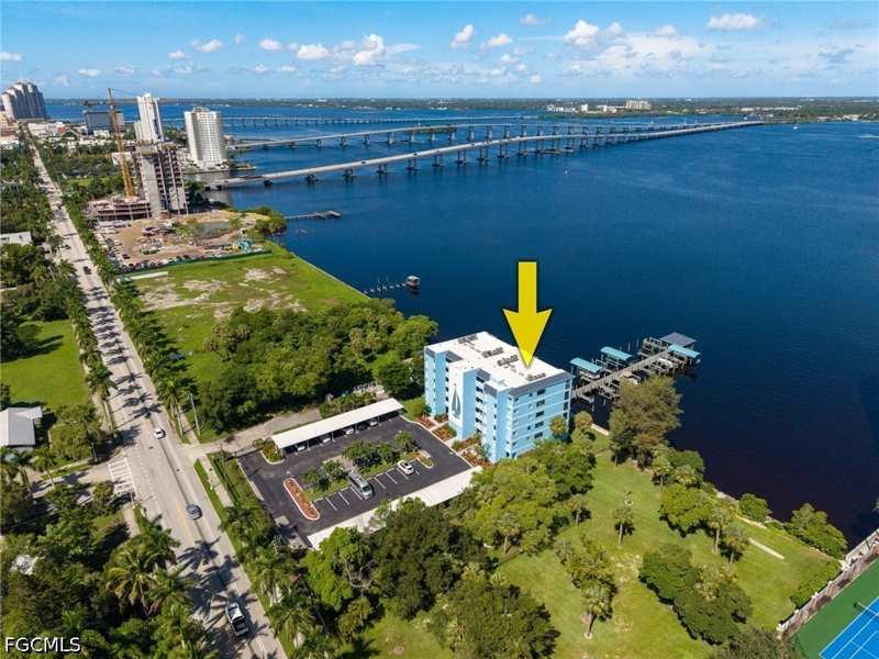2 bedroom Condominium at 2711 First St 304, Marina Terrace Condo, Fort Myers — photo 1