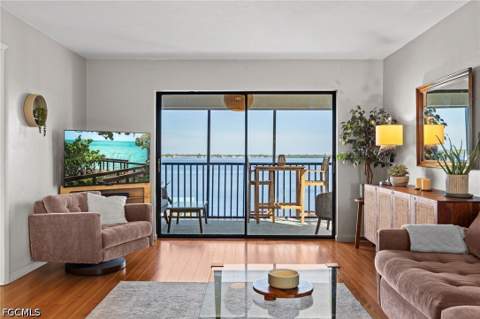 2711 First St 304, Fort Myers FL - photo 20 of 46