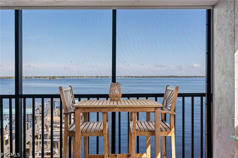 2 bedroom Condominium at 2711 First St 304, Marina Terrace Condo, Fort Myers — photo 4