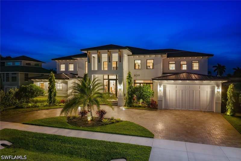 5 bedroom SingleFamilyResidence at 839 Chestnut Ct, Marco Island, Marco Island — photo 1