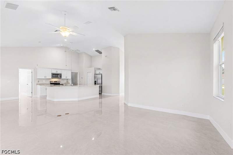 3 bedroom SingleFamilyResidence at 4329 NW 31st St, Cape Coral, Cape Coral — photo 5