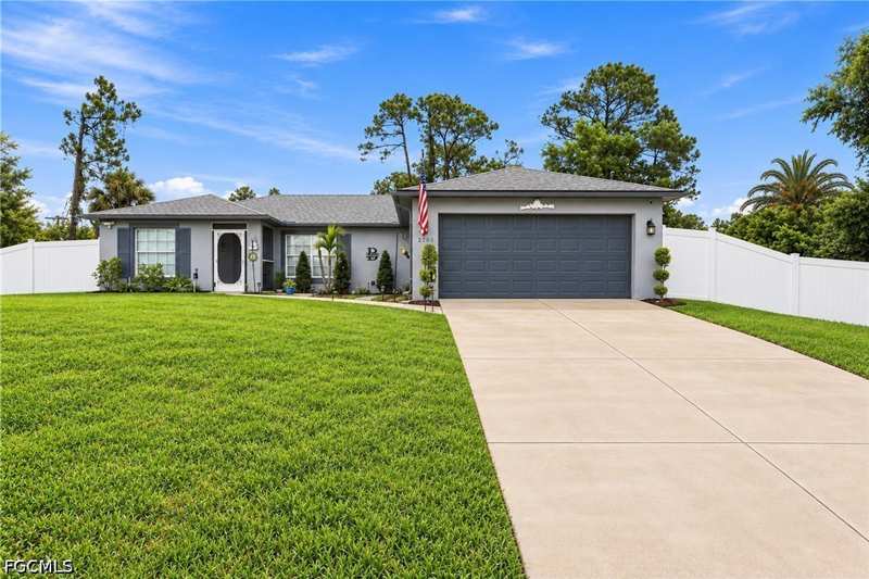 3 bedroom SingleFamilyResidence at 2703 E 8th St, Lehigh Acres, Lehigh Acres — photo 1