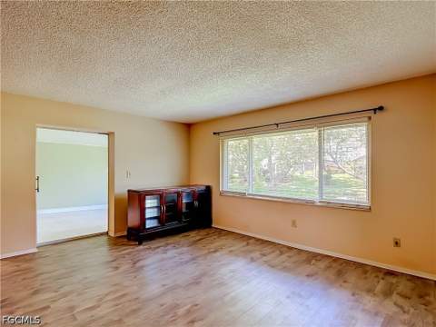842 Pangola Dr, North Fort Myers FL - photo 11 of 50