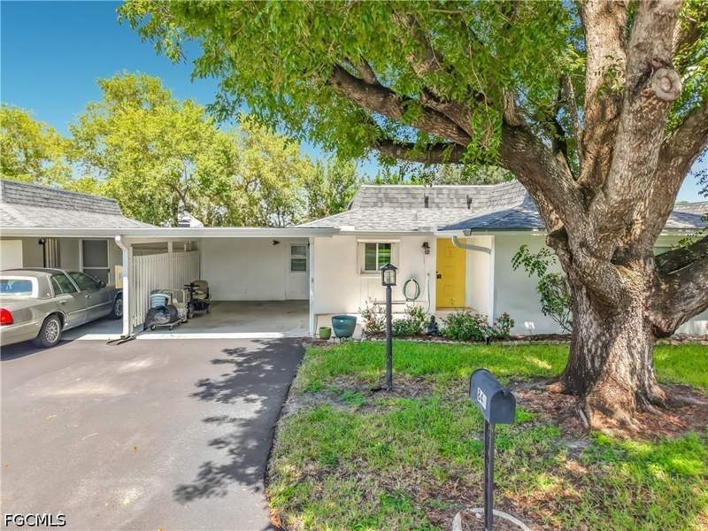 2 bedroom Attached at 842 Pangola Dr, Tropic Terrace Gardens Condo, North Fort Myers — photo 3