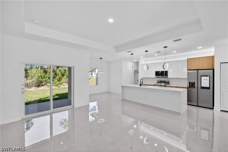 4 bedroom SingleFamilyResidence at 820 Dudley Ave S, Lehigh Acres, Lehigh Acres — photo 3