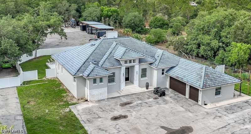 3 bedroom SingleFamilyResidence at 140 37th Ave NW, Golden Gate Estates, Naples — photo 1