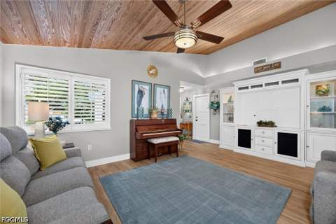 12543 Barrington Ct, Fort Myers FL - photo 13 of 50
