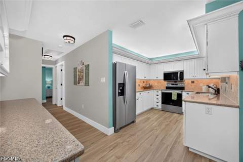 12543 Barrington Ct, Fort Myers FL - photo 16 of 50