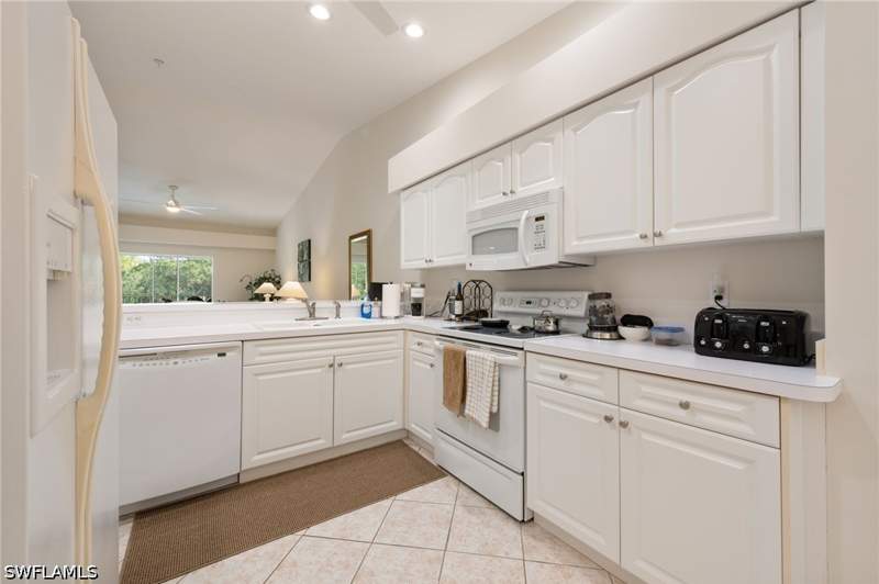 2 bedroom Condominium at 26190 Clarkston Dr 203, St Andrews Verandas, Bonita Springs — photo 3