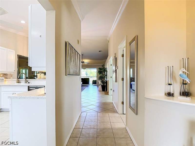 2 bedroom Condominium at 10508 Washingtonia Palm Way 4526, Twin Lakes, Fort Myers — photo 2