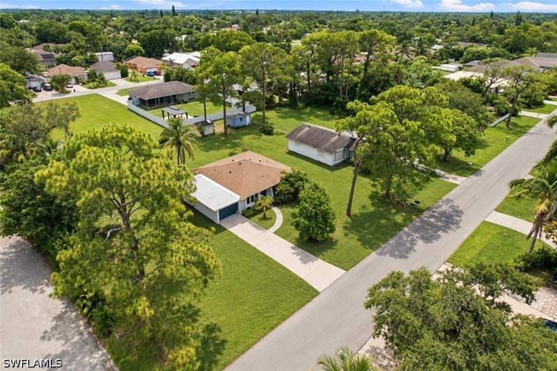 2 bedroom SingleFamilyResidence at 27357 Horne Ave, Bonita Springs, Bonita Springs — photo 3