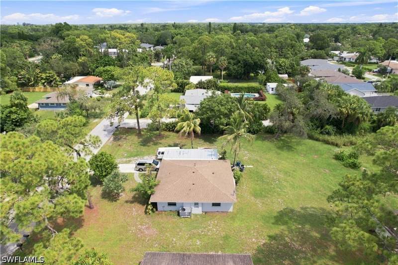 2 bedroom SingleFamilyResidence at 27357 Horne Ave, Bonita Springs, Bonita Springs — photo 4