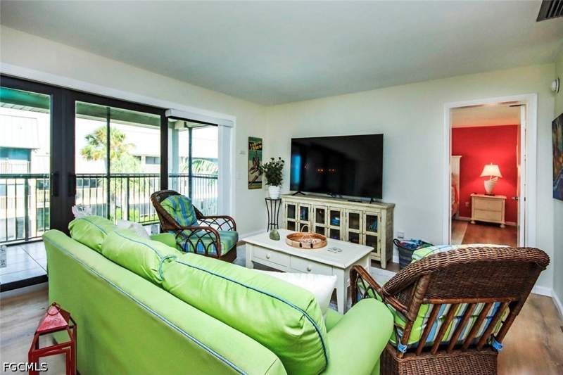 2 bedroom Condominium at 760 Sextant Dr 733, Mariner Pointe Condo, Sanibel — photo 3