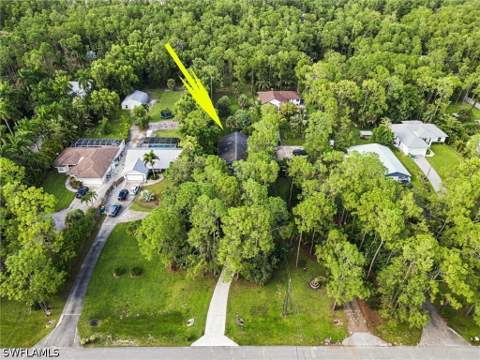 4971 Hickory Wood Dr, Naples FL - photo 6 of 43
