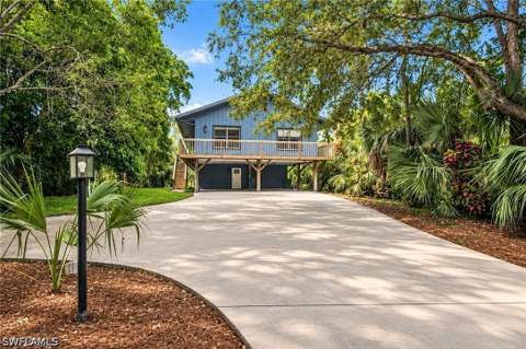 4971 Hickory Wood Dr, Naples FL - photo 7 of 43