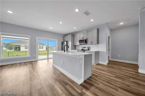 1006 Capetown Ave, Lehigh Acres FL - photo 14 of 50