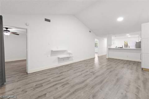 3451 County Barn Rd 203, Naples FL - photo 11 of 29