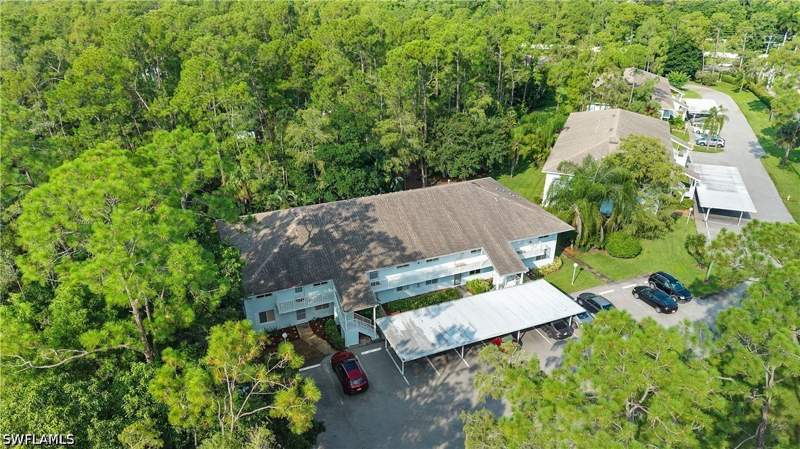 2 bedroom Condominium at 3451 County Barn Rd 203, Woodmere Racquet Club, Naples — photo 4