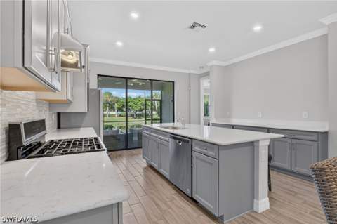 7237 Wilton Dr, Naples FL - photo 8 of 42