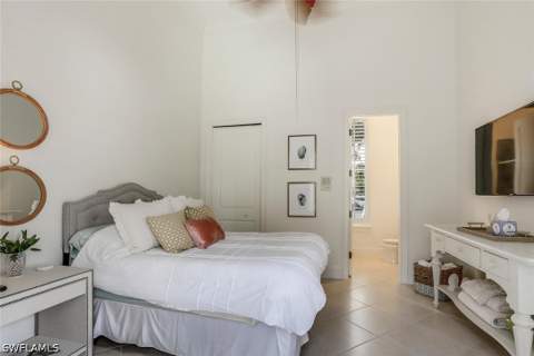 3137 Terramar Dr, Naples FL - photo 22 of 40
