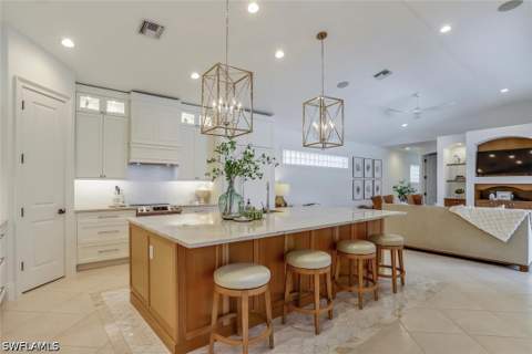 3137 Terramar Dr, Naples FL - photo 7 of 40