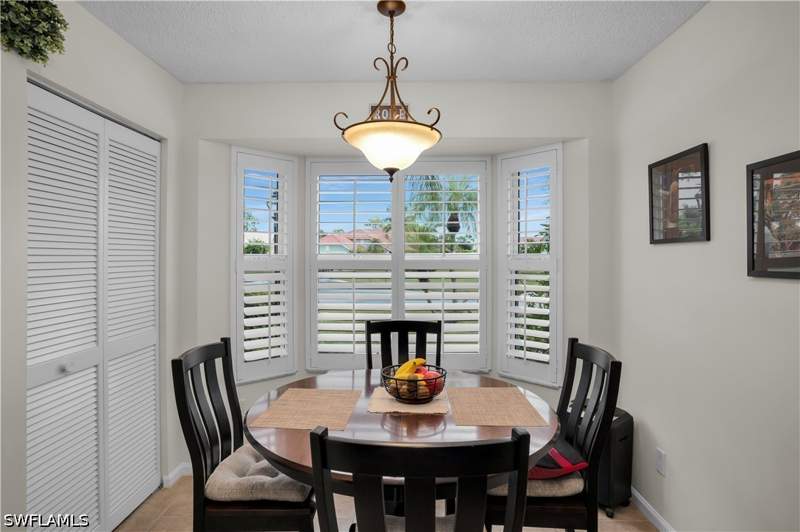 3 bedroom SingleFamilyResidence at 5854 Westbourgh Ct, Royal Wood, Naples — photo 5