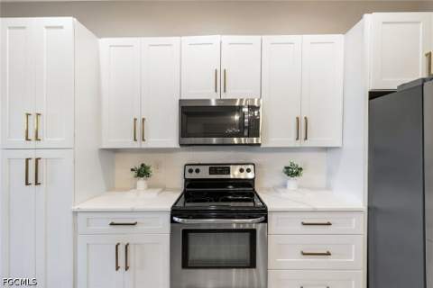 13034 Pennington Pl 202, Fort Myers FL - photo 20 of 37