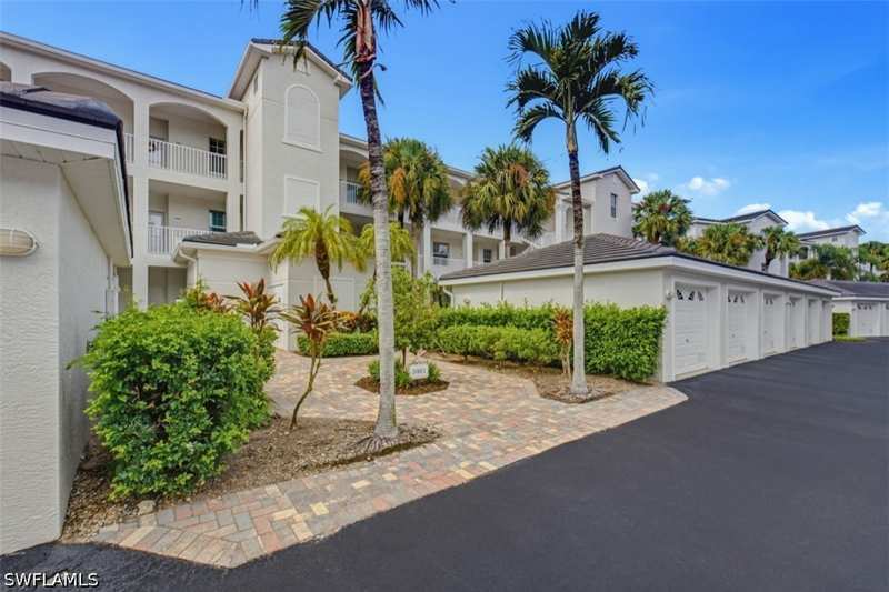 3 bedroom Condominium at 3461 Pointe Creek Ct 106, Pointe At Pelican Landing, Bonita Springs — photo 1