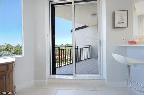 7225 Pelican Bay Blvd 502, Naples FL - photo 21 of 27