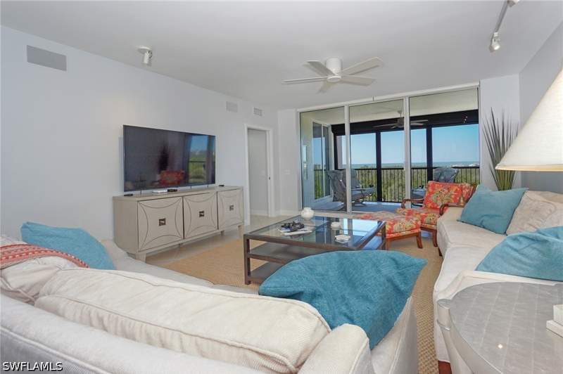 2 bedroom Condominium at 7225 Pelican Bay Blvd 502, Coronado, Naples — photo 3