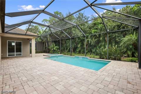 21551 Oaks Of Estero Cir S, Estero FL - photo 24 of 31
