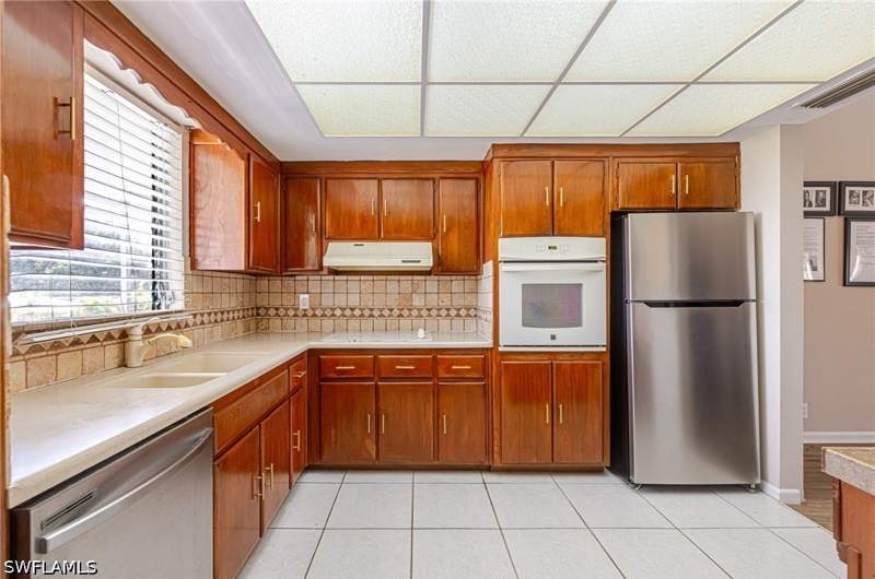 2 bedroom Condominium at 4216 SE 4th Pl 12, Country Club Estates, Cape Coral — photo 5
