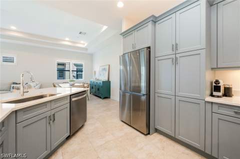 6439 Negril Isle Dr, Naples FL - photo 7 of 44
