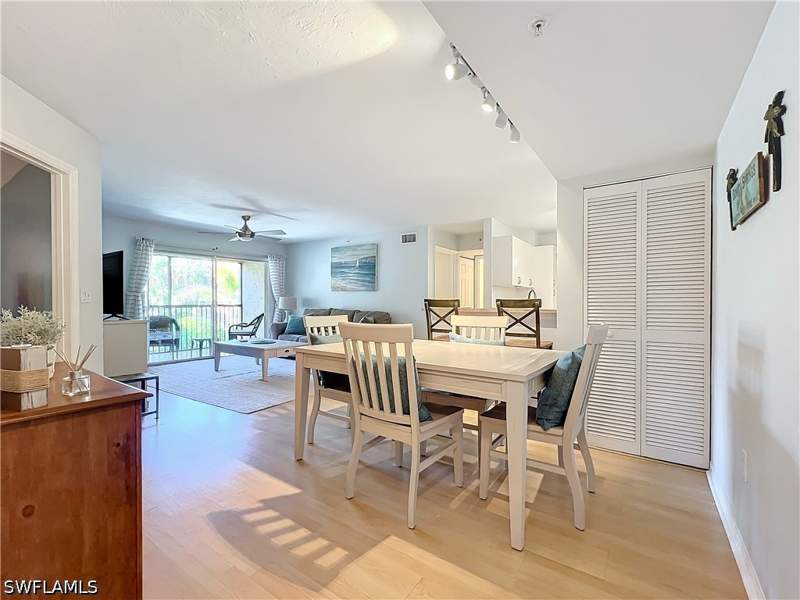 2 bedroom Condominium at 8930 Colonnades Ct E 626, San Mirage, Bonita Springs — photo 2