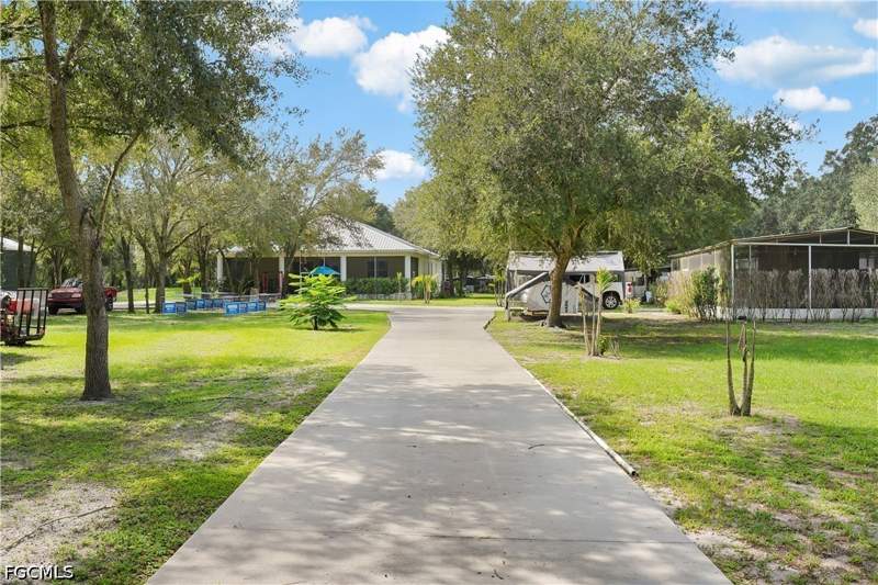 2 bedroom SingleFamilyResidence at 255 C Rd, Labelle Ranchettes, Labelle — photo 3