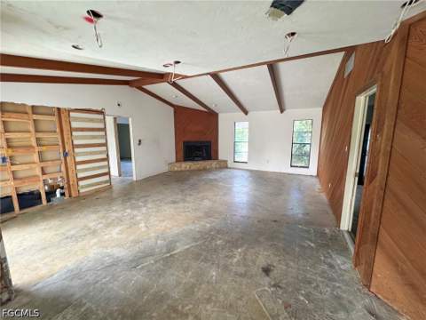 2215 Treehaven Cir N, Fort Myers FL - photo 8 of 16