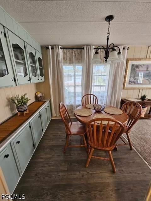 515 Blossom Ct, North Fort Myers FL - photo 13 of 44