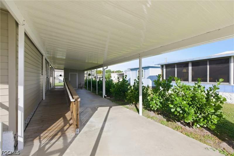 2 bedroom ManufacturedHome at 515 Blossom Ct, Forest Park Mobile Home, North Fort Myers — photo 3
