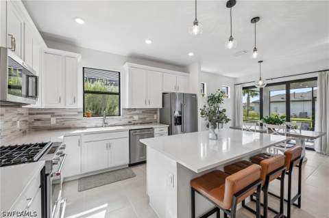 18421 Ridgeline Dr, Estero FL - photo 10 of 40