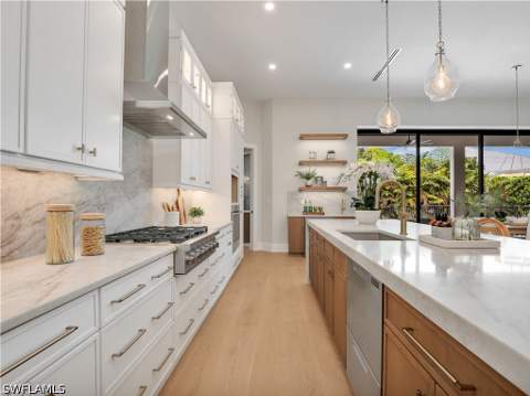 1343 12th St N, Naples FL - photo 10 of 43