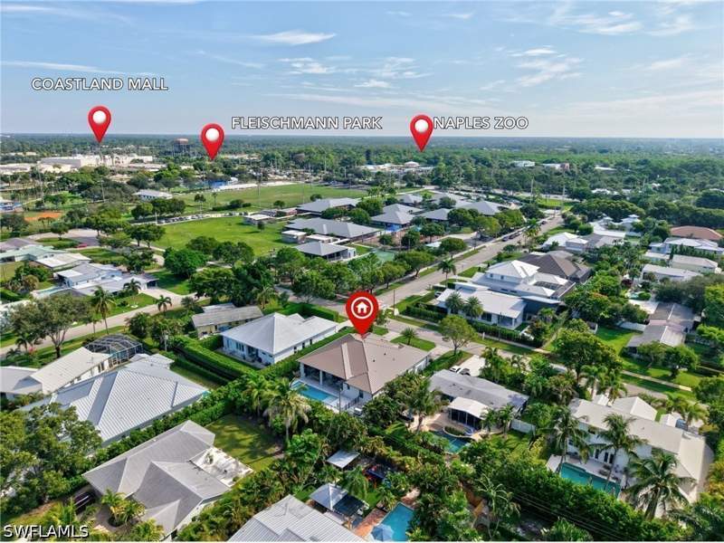 3 bedroom SingleFamilyResidence at 1343 12th St N, Lake Park, Naples — photo 4