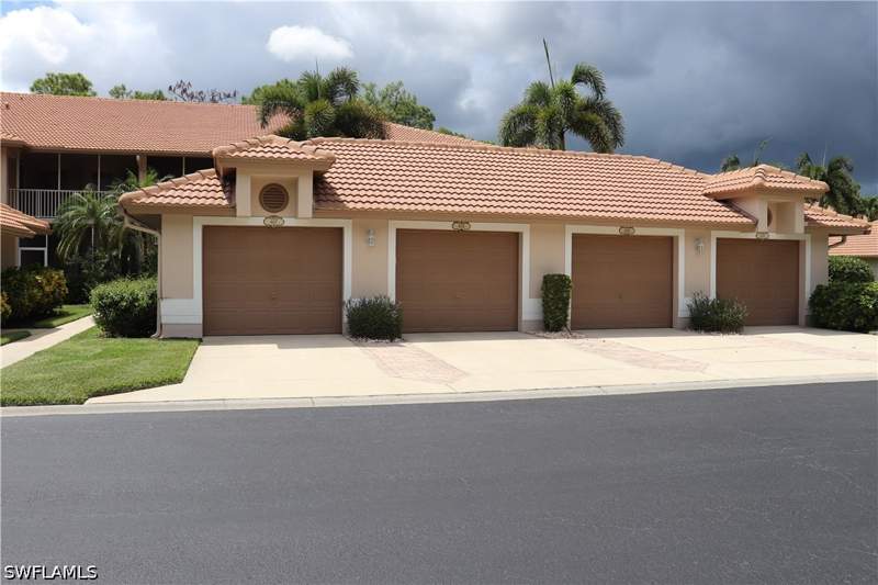 2 bedroom Condominium at 8055 Tiger Cv 603, Verandas At Tiger Island, Naples — photo 3