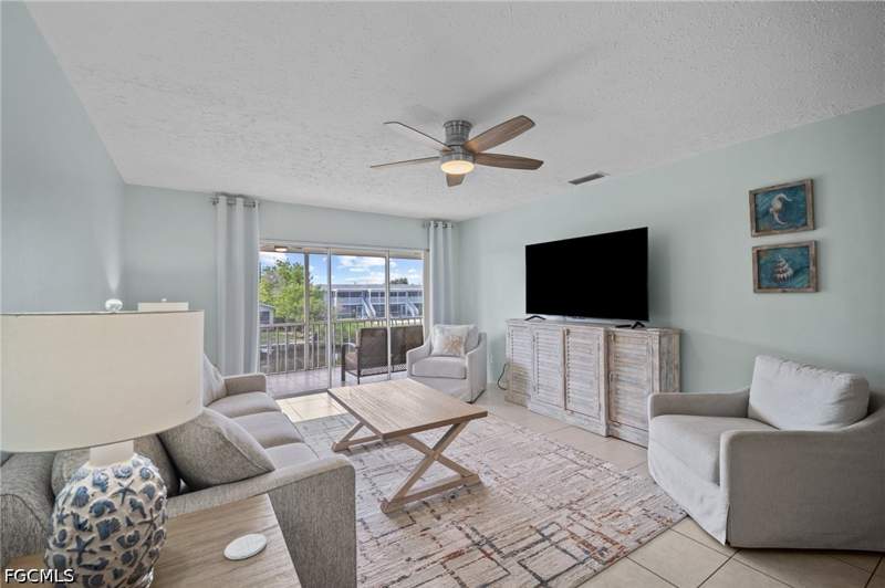 2 bedroom Condominium at 1120 SE 46th St 2G, Greenbriar Condo, Cape Coral — photo 2