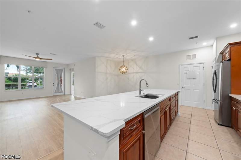 3 bedroom Condominium at 11700 Pasetto Ln 104, Royal Pointe, Fort Myers — photo 5