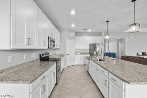 11387 Canopy Loop, Fort Myers FL - photo 10 of 50