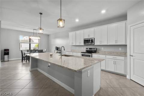 11387 Canopy Loop, Fort Myers FL - photo 7 of 50